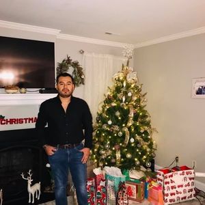 Meet your Posher, Emmanuel